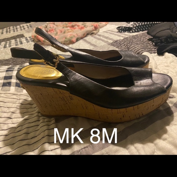 Michael Kors heels - Picture 2 of 2